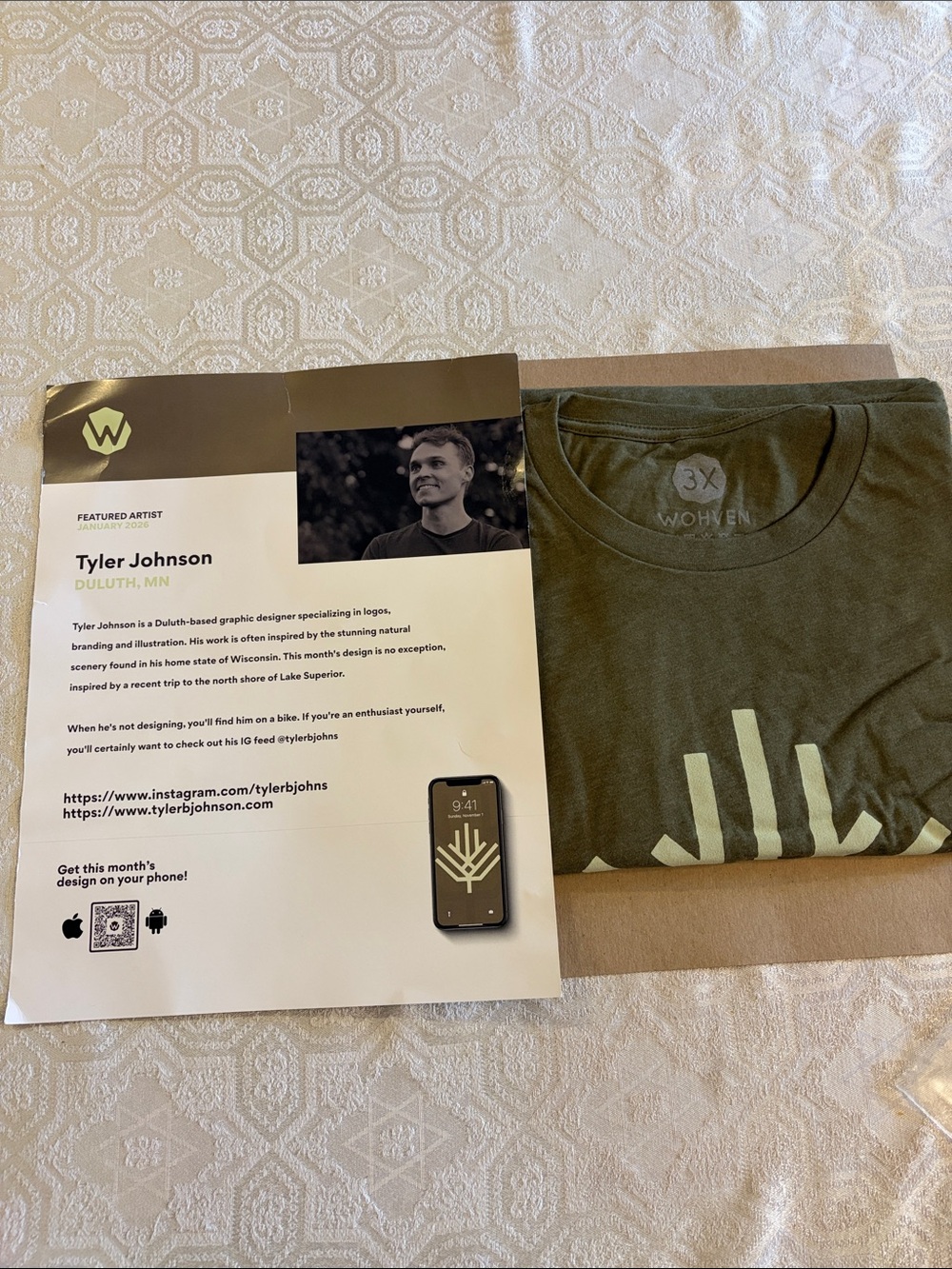 Men's Olive Green Graphic Crew Neck Shirt